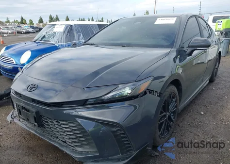2025 Toyota Camry Se z USA, uszkodzony, nr VIN 4T1DAACKXSU647742